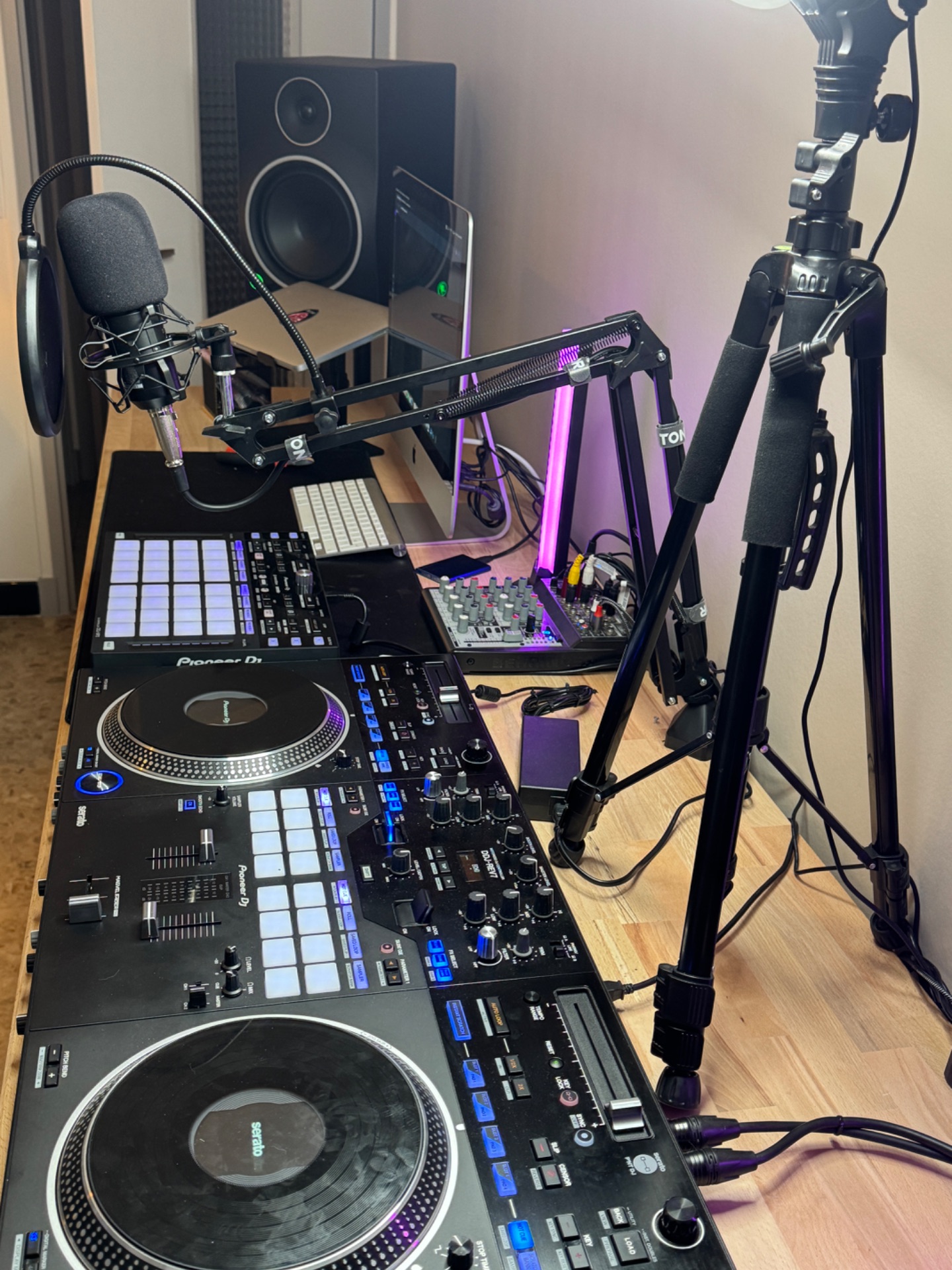 Dj — DJ à Chambéry